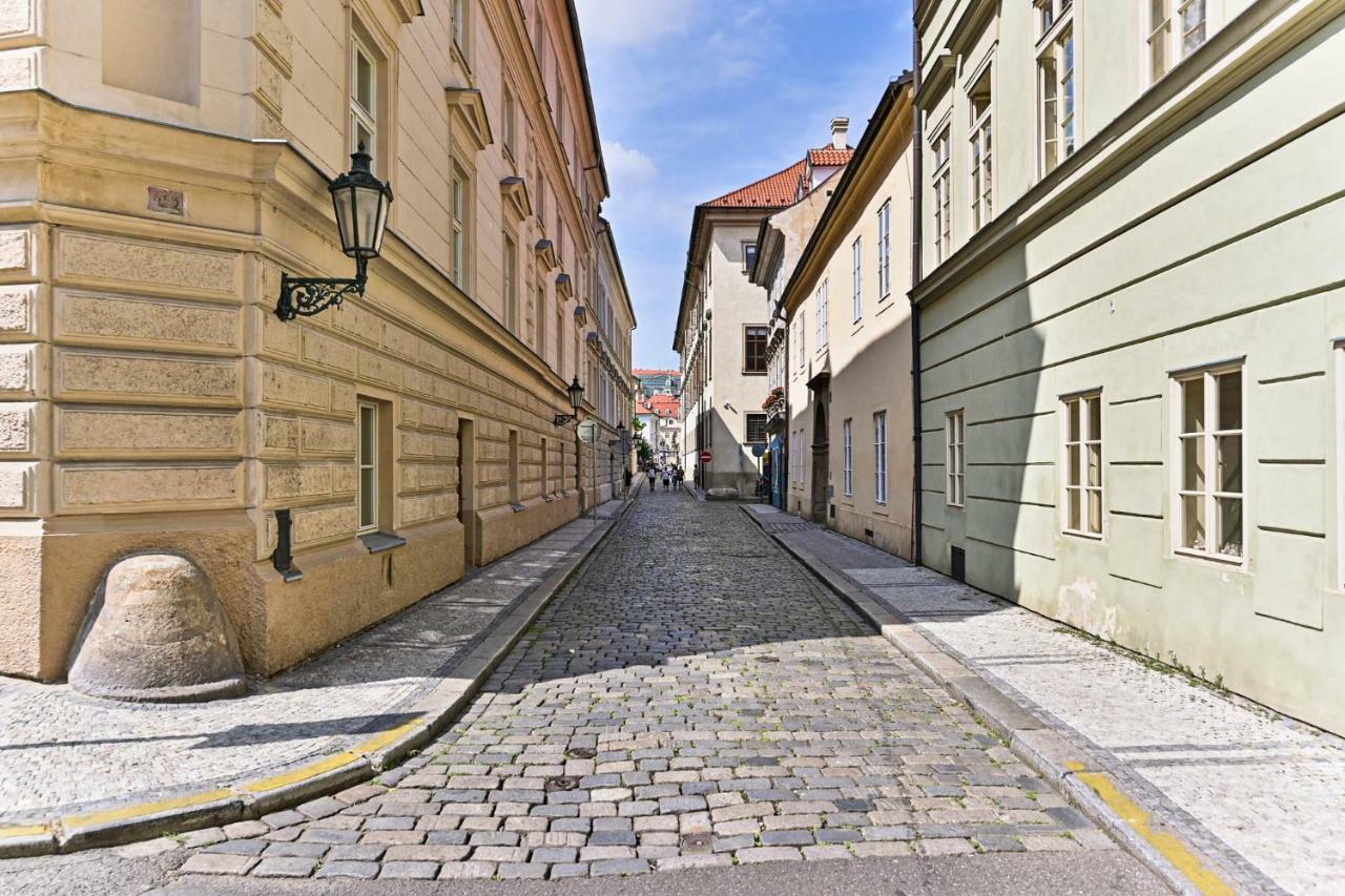 Apartment Nebovidy I - Historic Centre - Terrace - Air Conditioning Прага Екстериор снимка